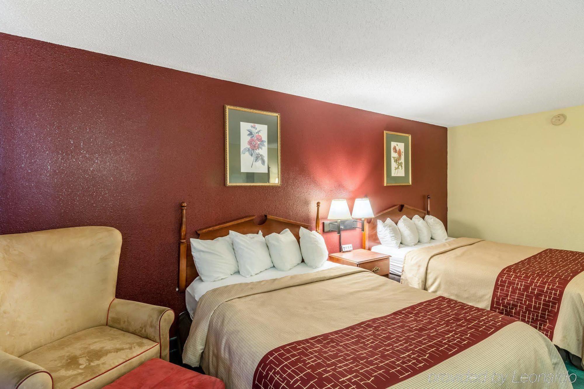 Red Roof Inn Morehead Buitenkant foto
