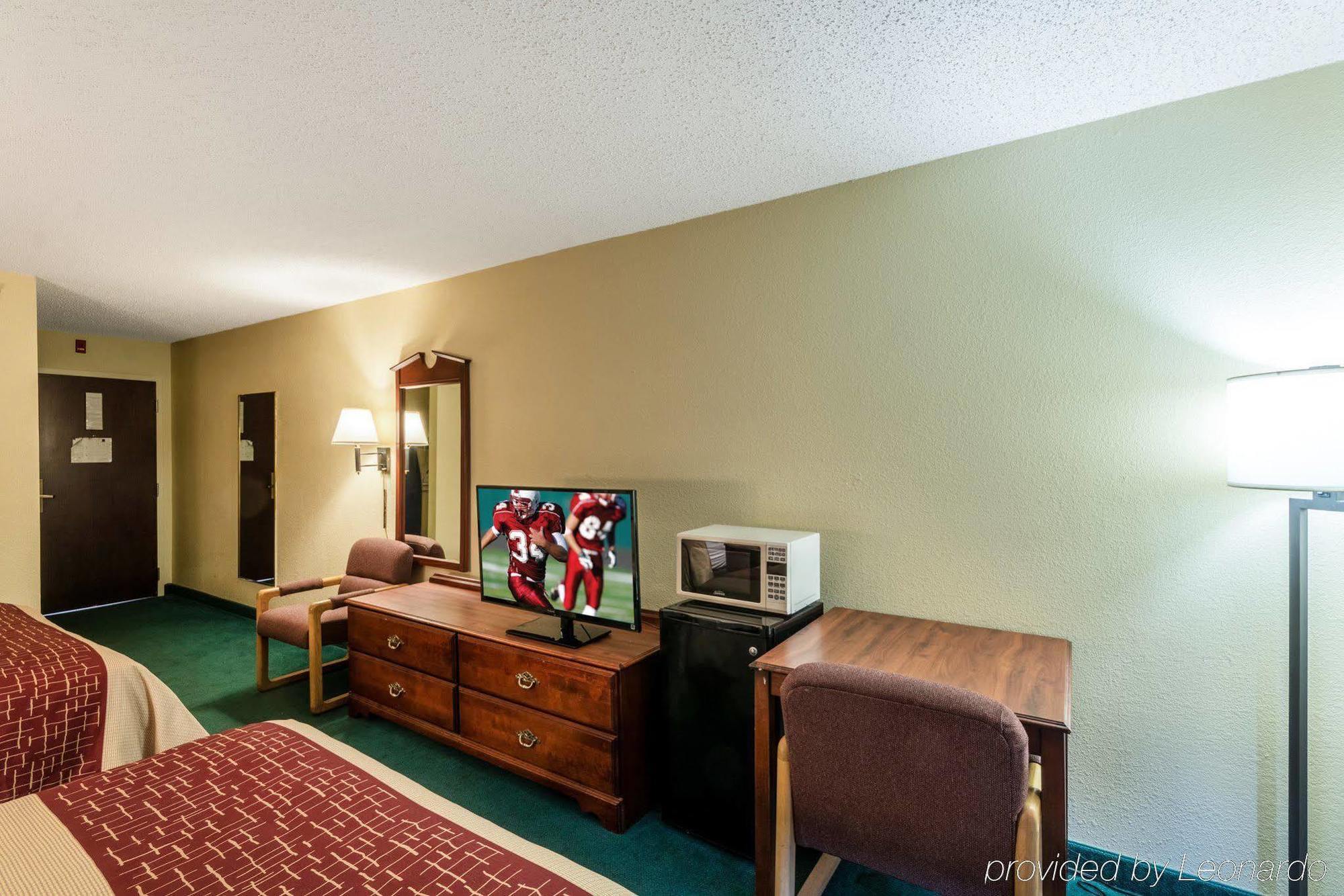 Red Roof Inn Morehead Buitenkant foto