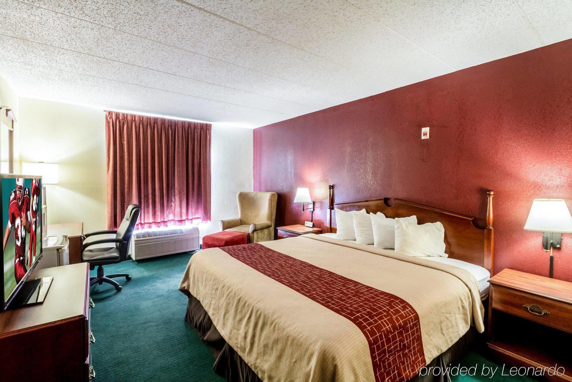 Red Roof Inn Morehead Buitenkant foto